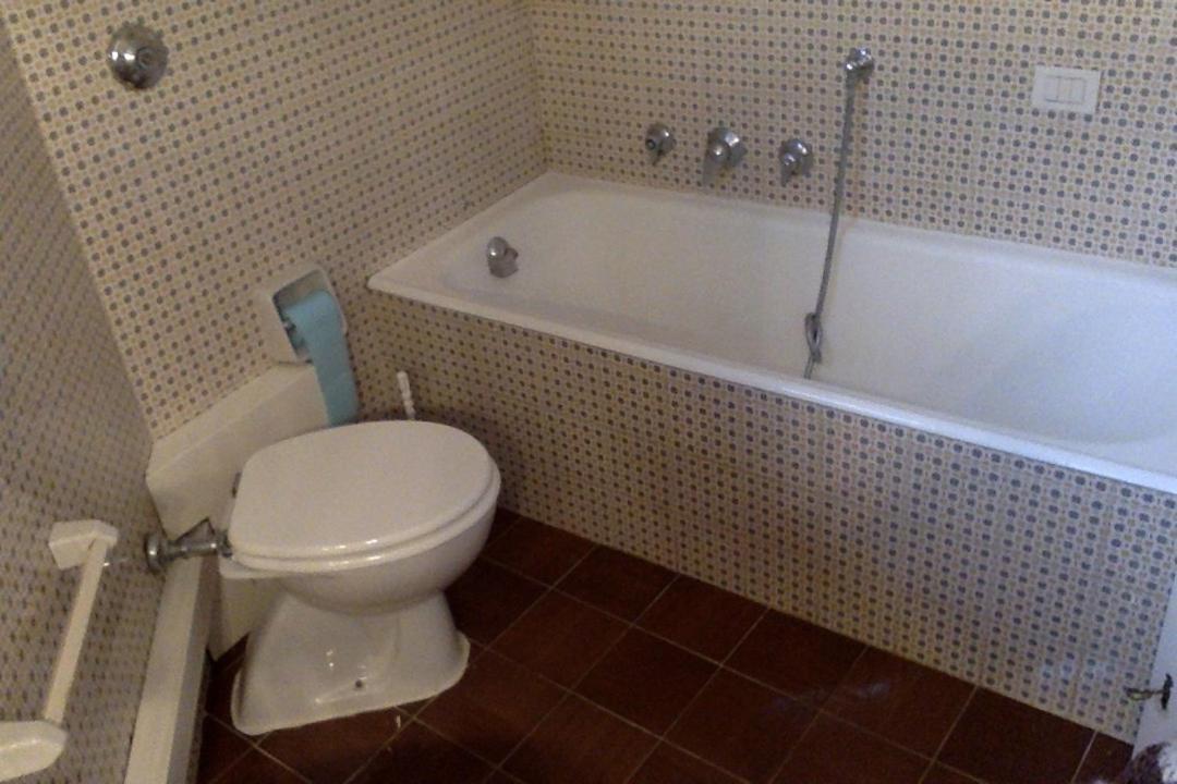 Xampilla'S Business City Mini Apartment Bassano Bassano del Grappa Exteriör bild