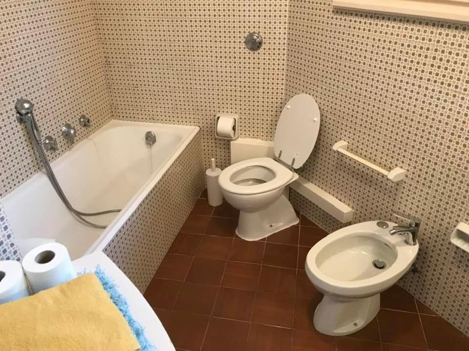Xampilla'S Business City Mini Apartment Bassano Bassano del Grappa Exteriör bild